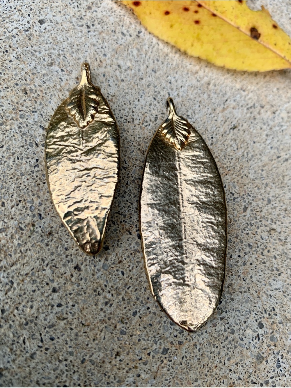 Pair of Goldtone Dripped Leaves Leaf Pendant Charm Lightweight Fall